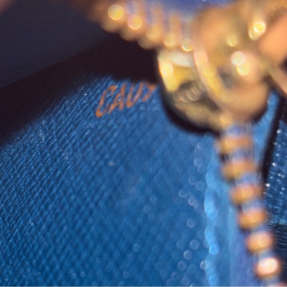 ❌SOLD❌Louis Vuitton Epi Toledo Blue long wallet EUC! - Picture 7 of 7